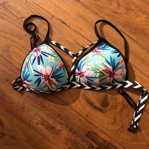 Push up bikini top